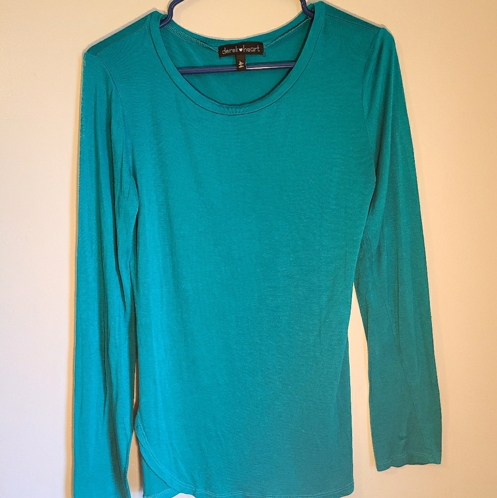 Derek Heart long sleeve shirt